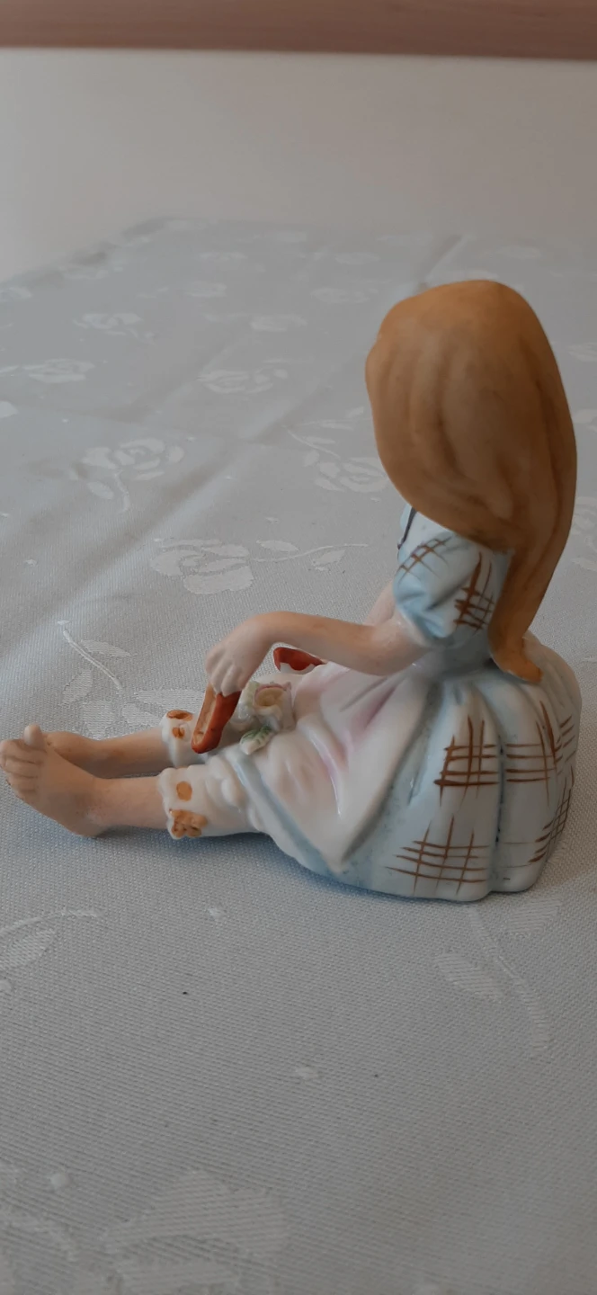 Lenwile Ardalt Girl Figurine Bisque - photo 3