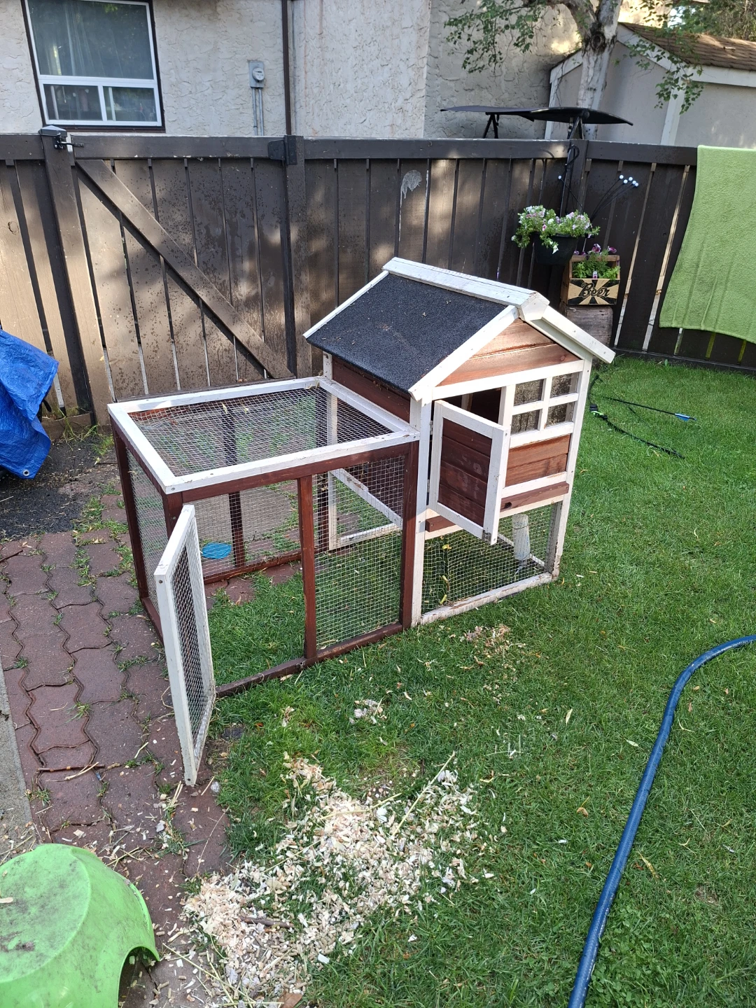 Wooden Hutch with Run