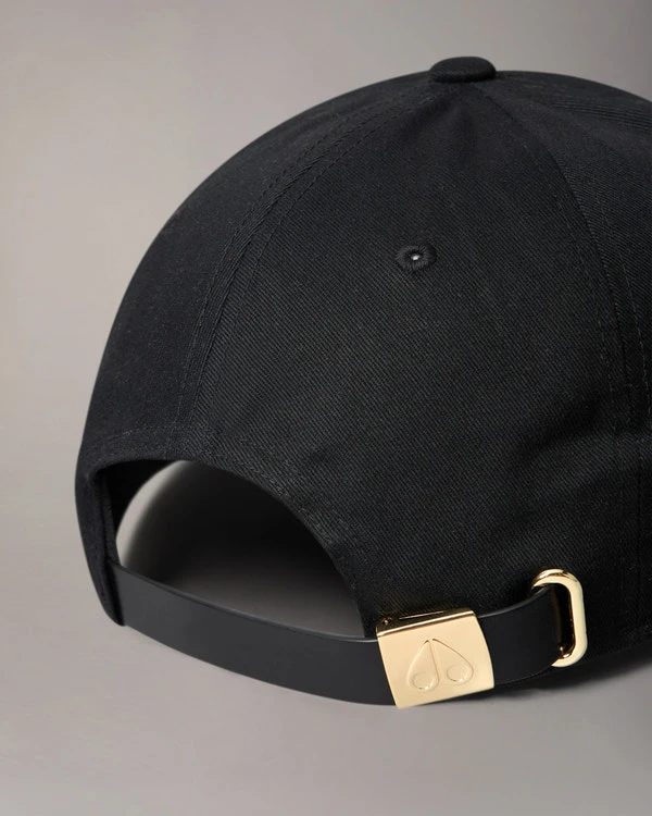 Moose Knuckles Black Baseball Cap - photo 3