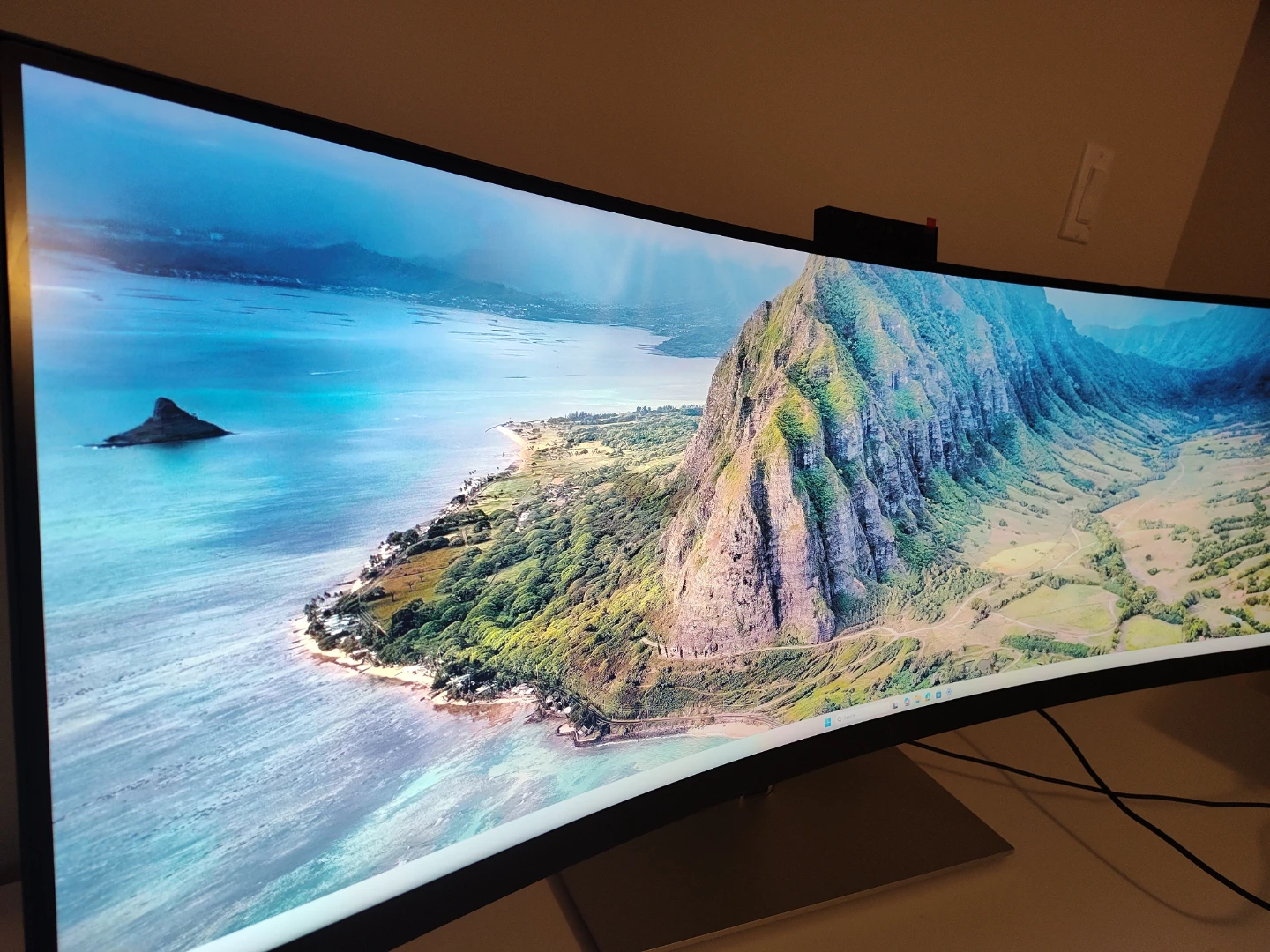 HP S430c 43.4" Curved Ultrawide Monitor | USB-C Dock | Webcam