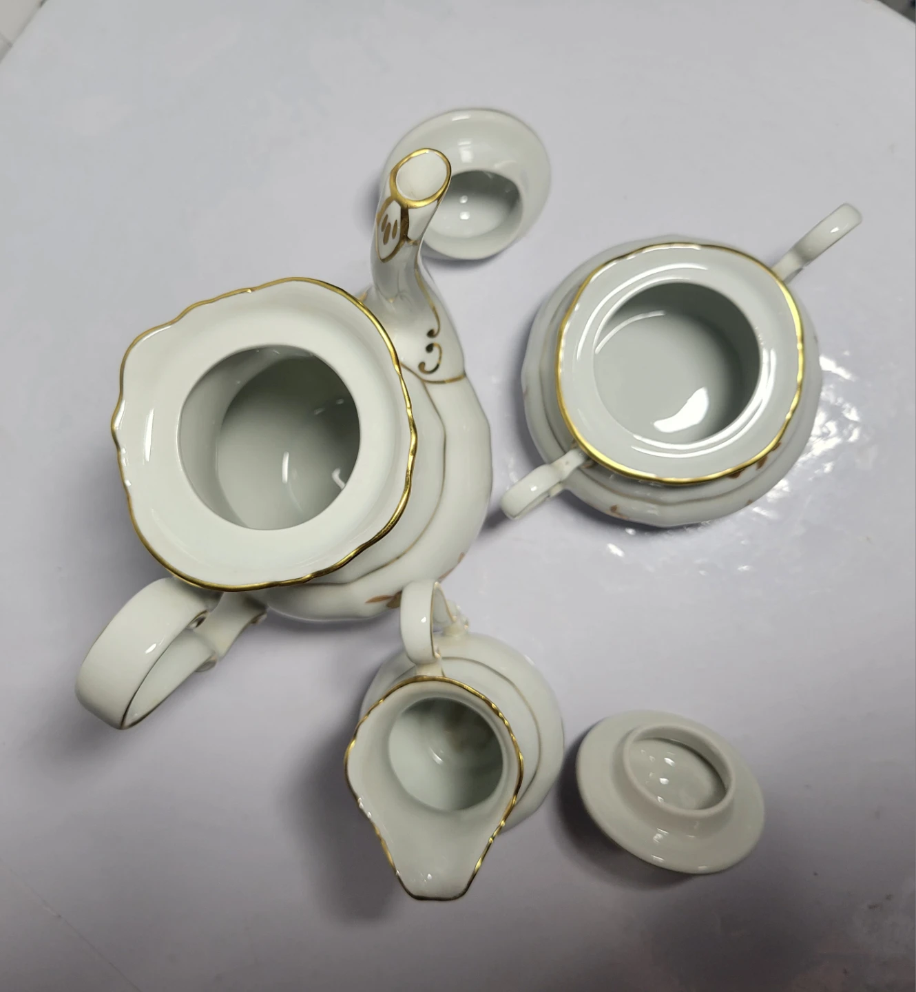 Vintage Porcelain Tea Set with Gold Trim - photo 3