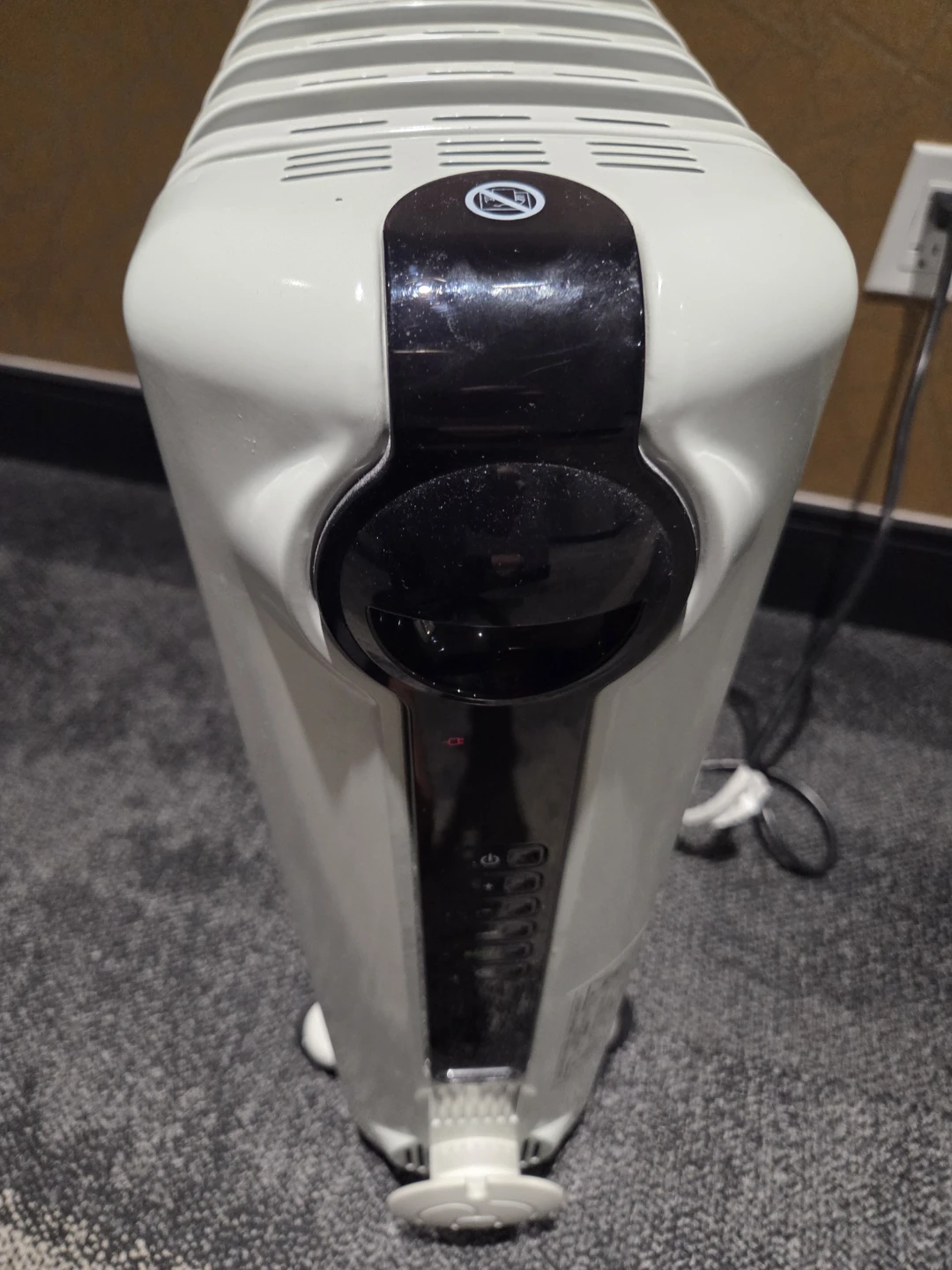 DeLonghi Digital Oil-Filled Radiator Heater - photo 3