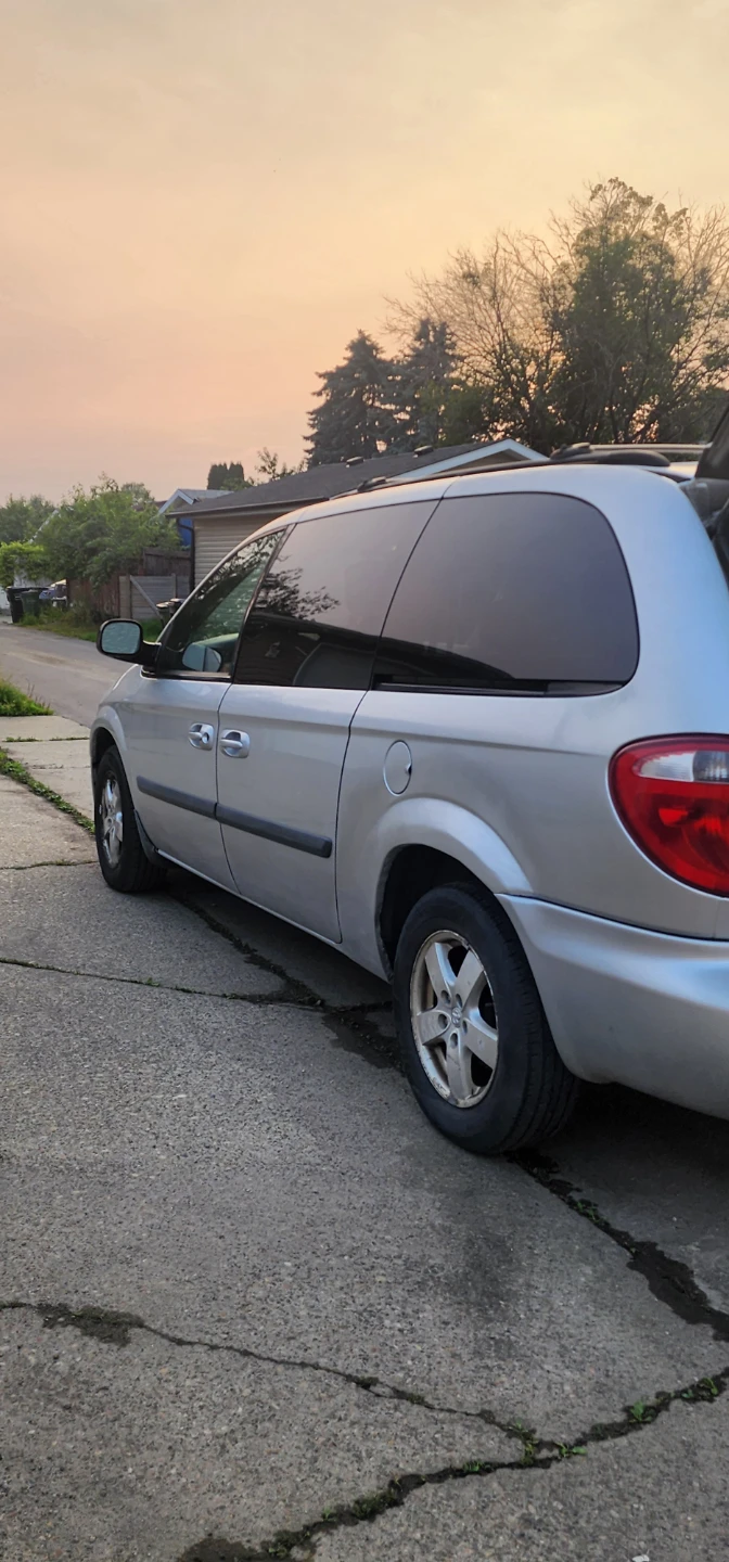 Silver Dodge Grand Caravan 2006 - photo 3
