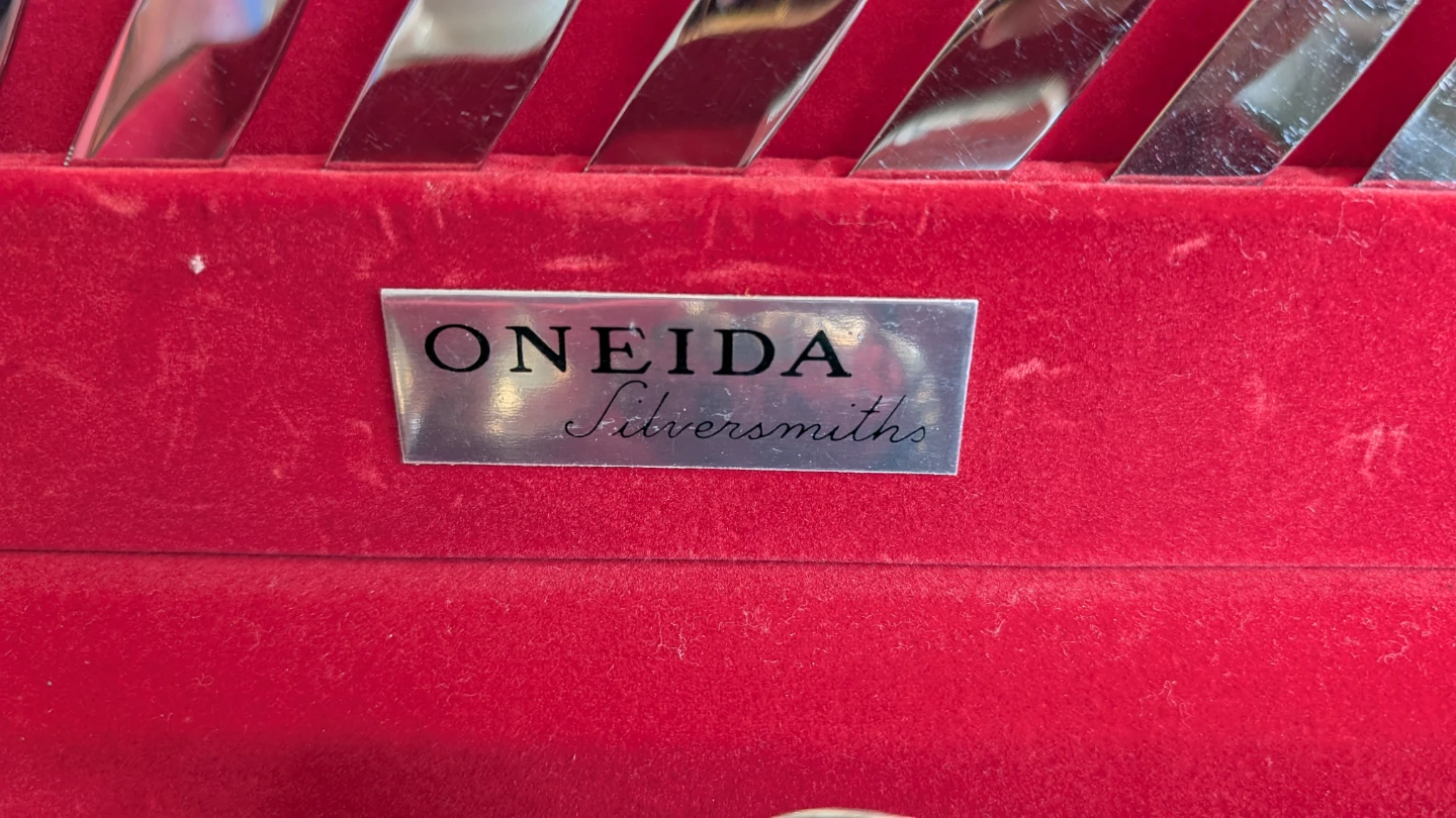 Silver Plated Flatware Set “Flirtation” by Oneida, 1881 Rogers. - photo 3