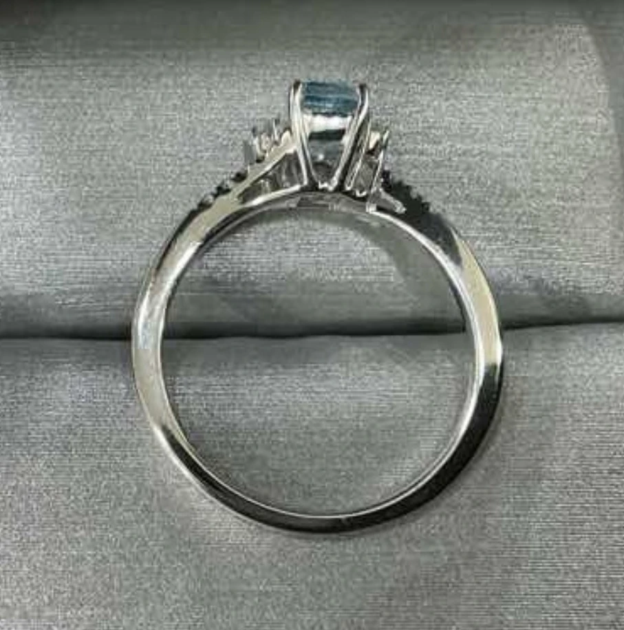 10K White Gold Aquamarine and Diamonds Ring (Size 7) - photo 2