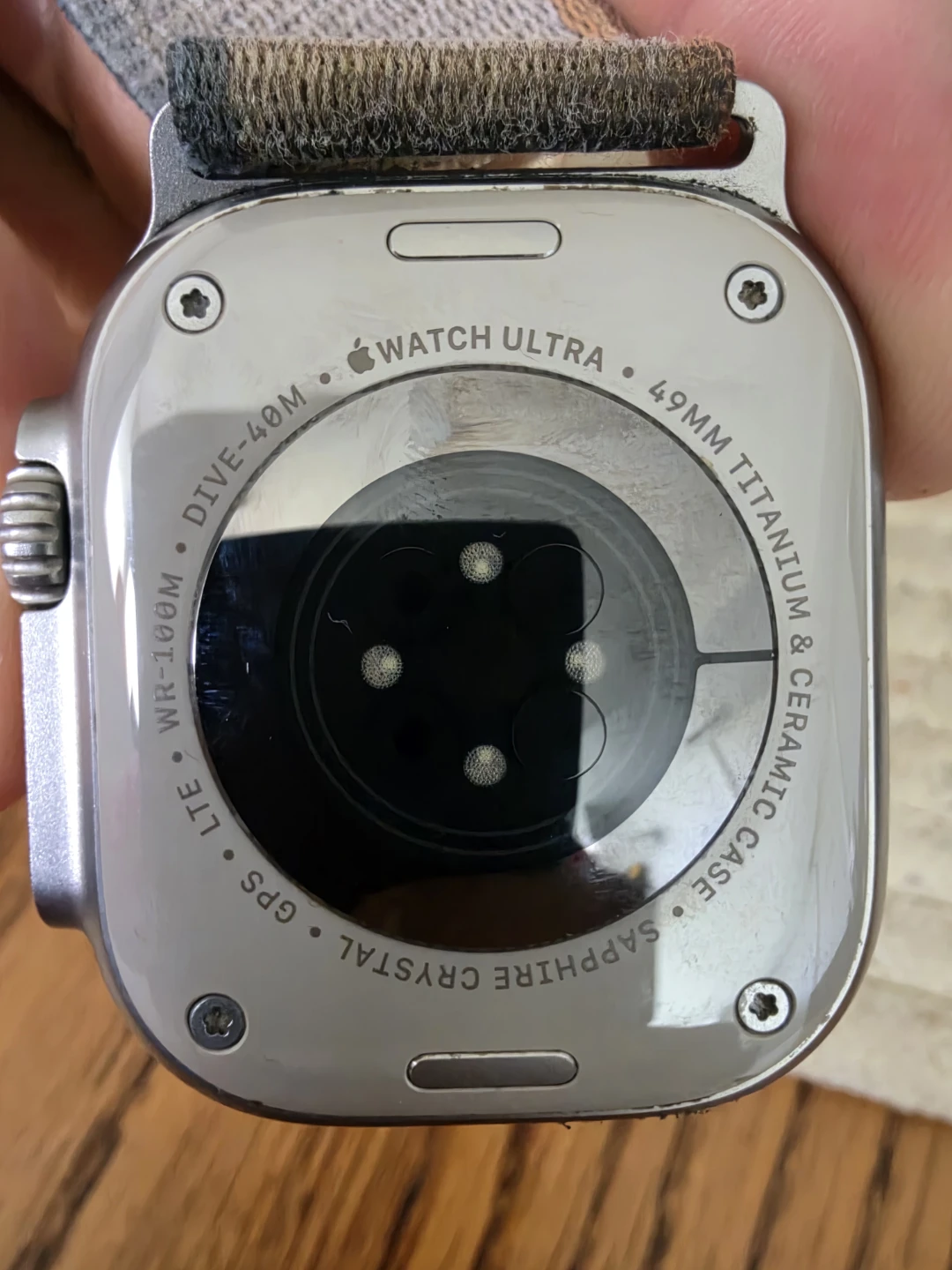 Apple Watch Ultra 2 49mm Titanium - photo 4