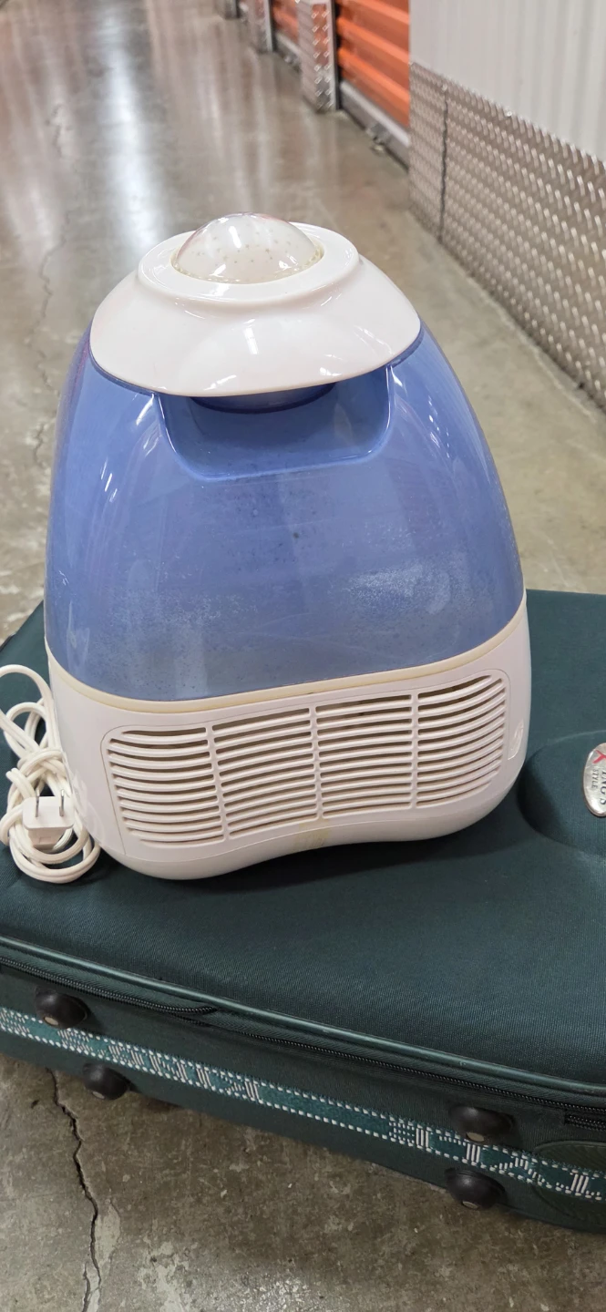 Vicks Invisible Mist Humidifier - photo 3
