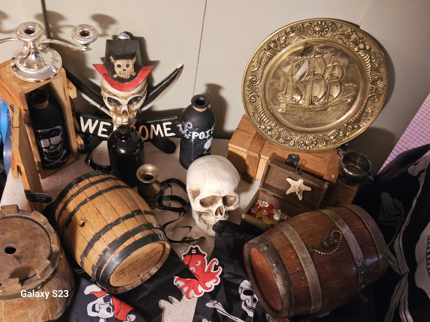 Pirate Themed Decorative Lot - photo 4