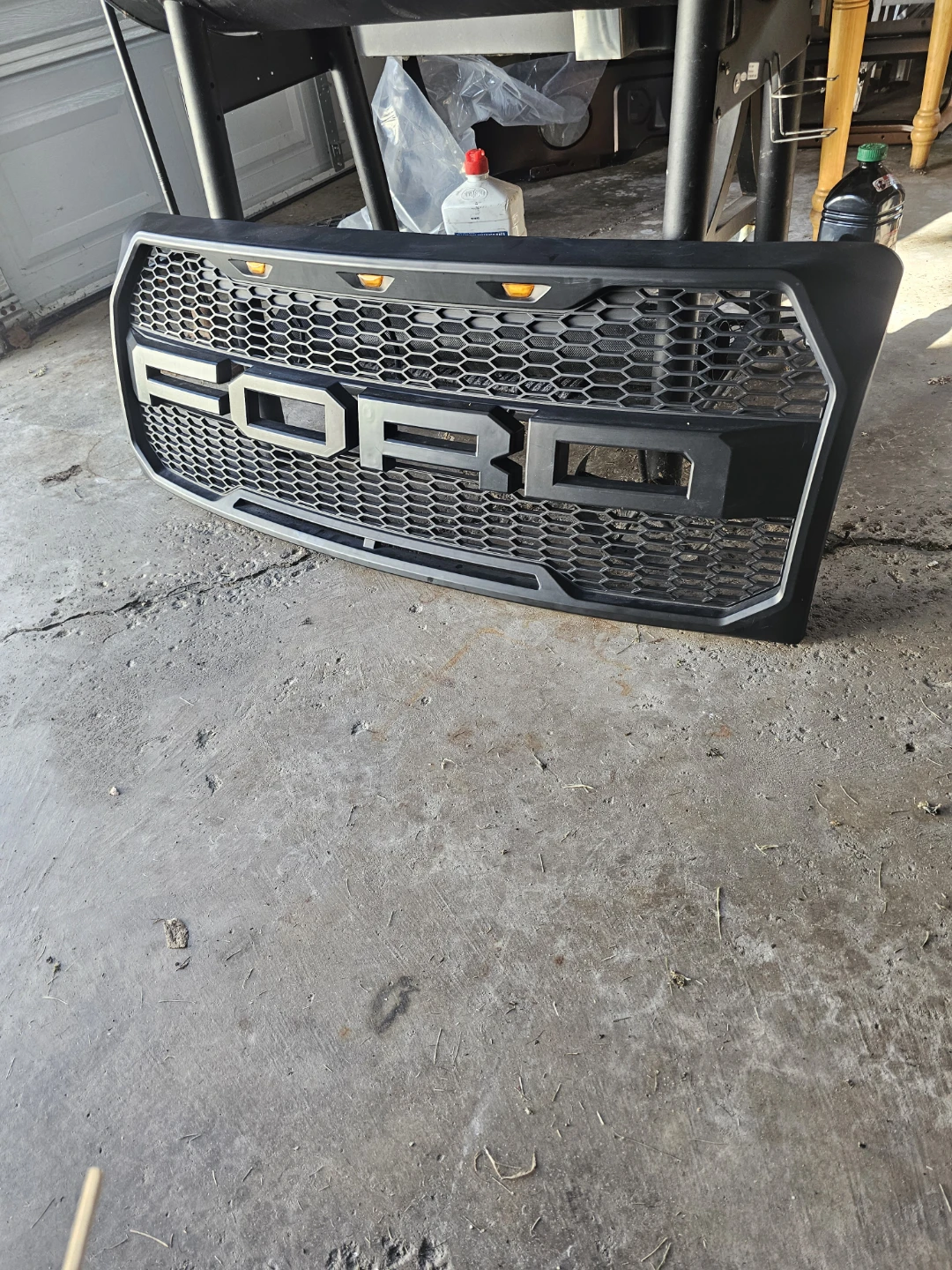 FORD RAPTOR FRONT GRILLE