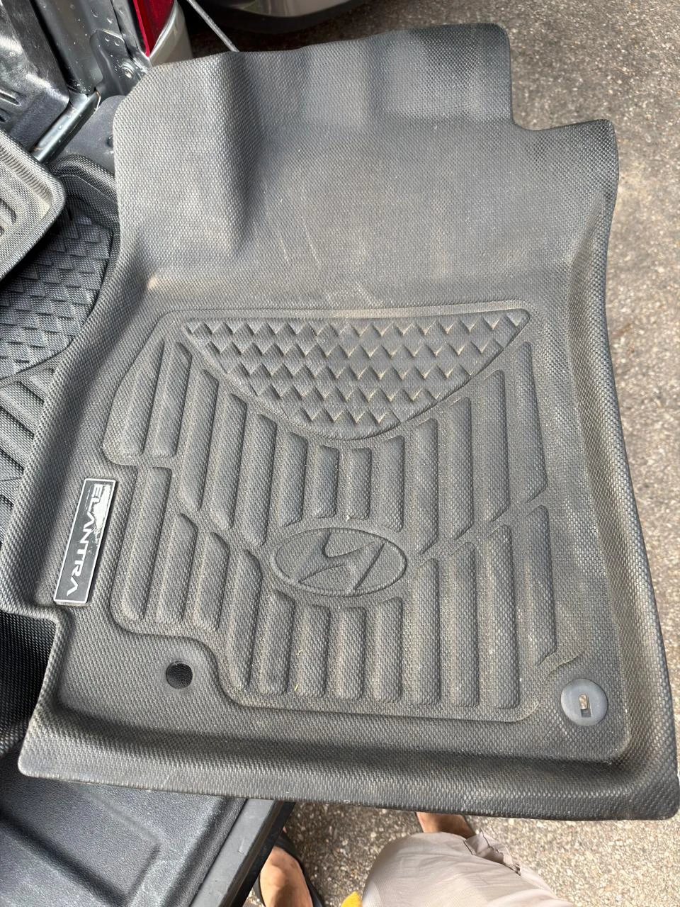 Hyundai Elantra All-Weather Floor Mats (2 sets 8 mats) - photo 2