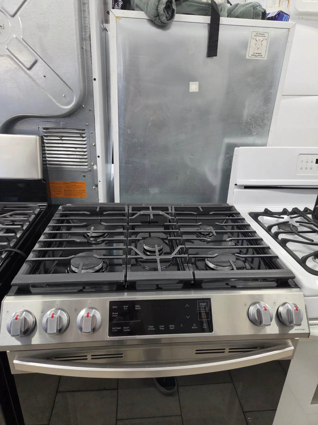 Samsung SmartThings Gas Range - photo 2