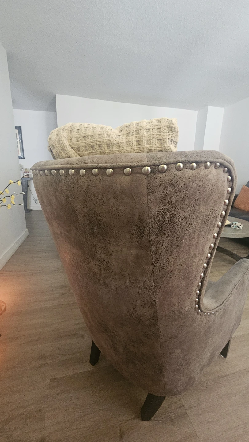 Pair of Grey Wingback Accent Chairs - photo 2
