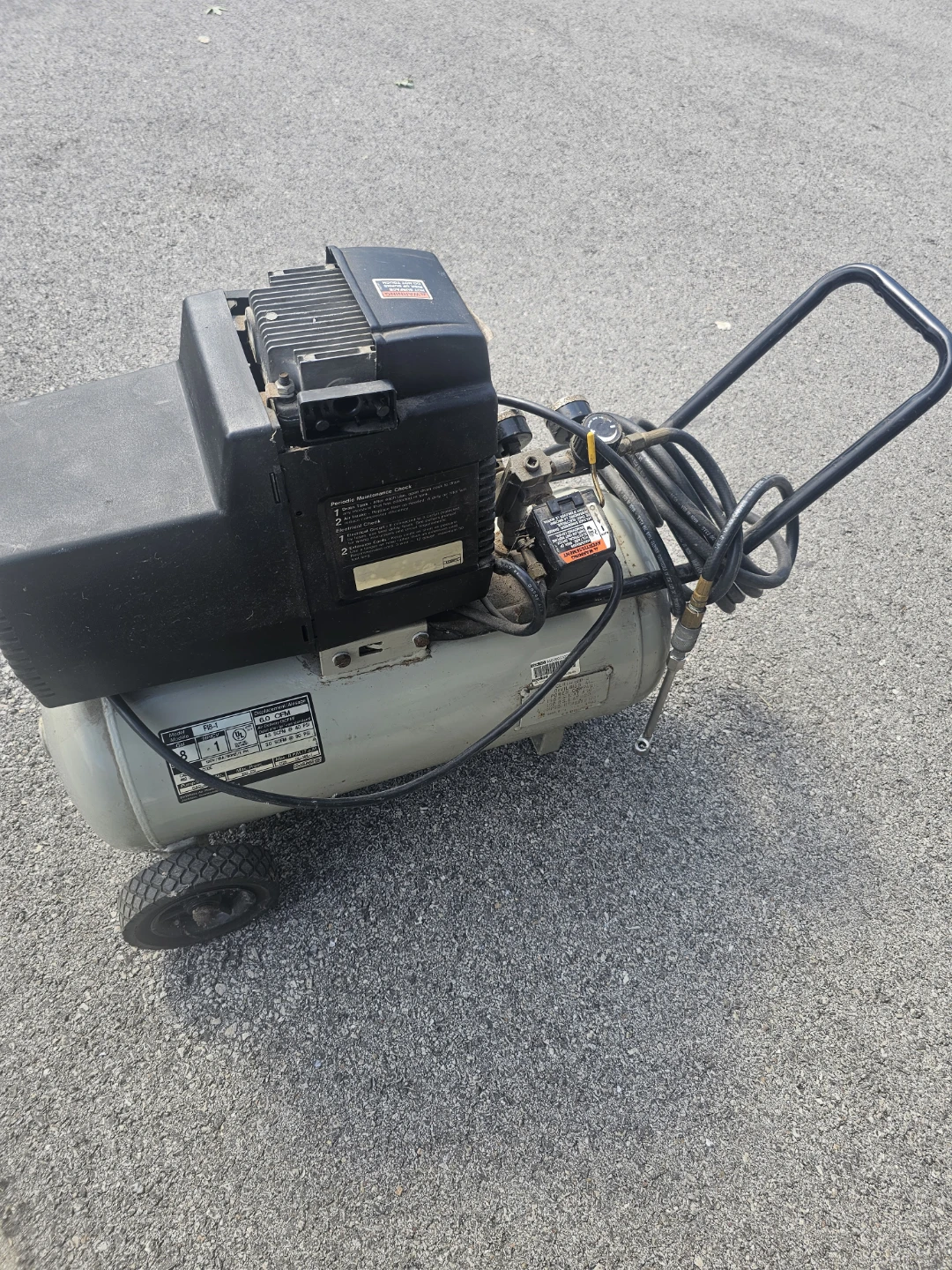 Air America 1hp 8 Gallon Air Compressor - photo 2