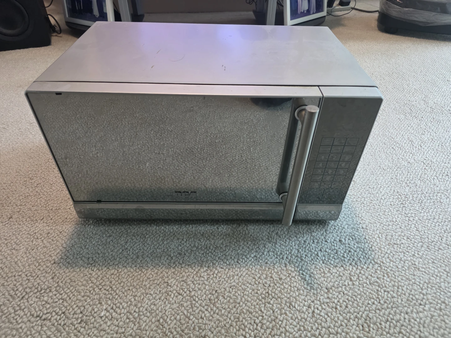 RCA Microwave Oven RMW741