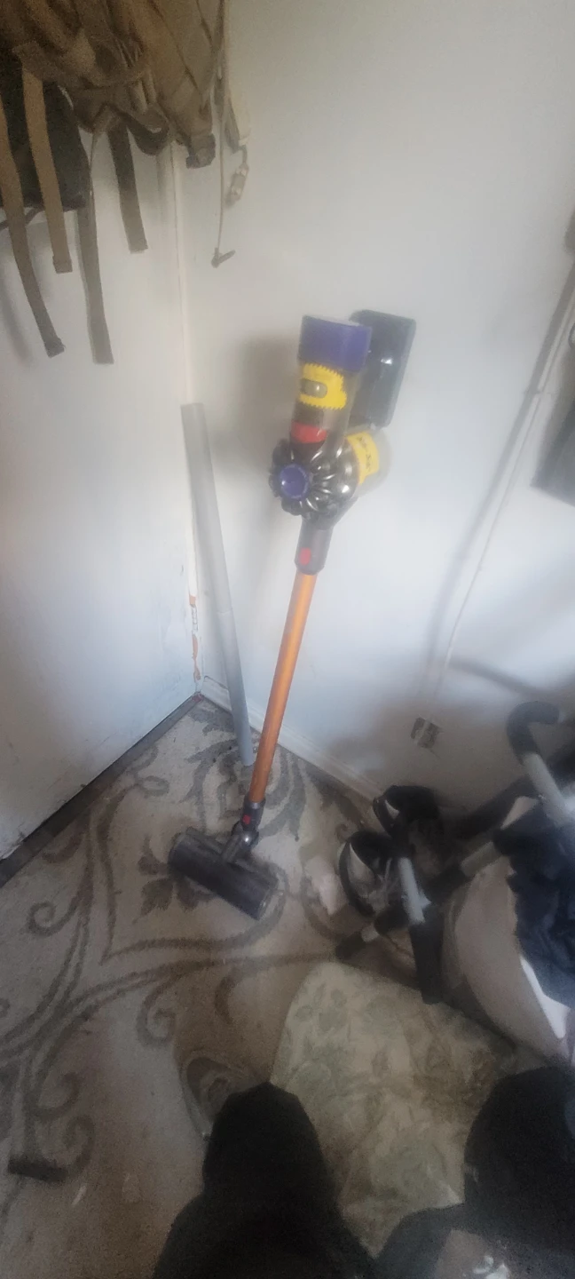 Dyson V8 Animal Extra Cordless Vacuum