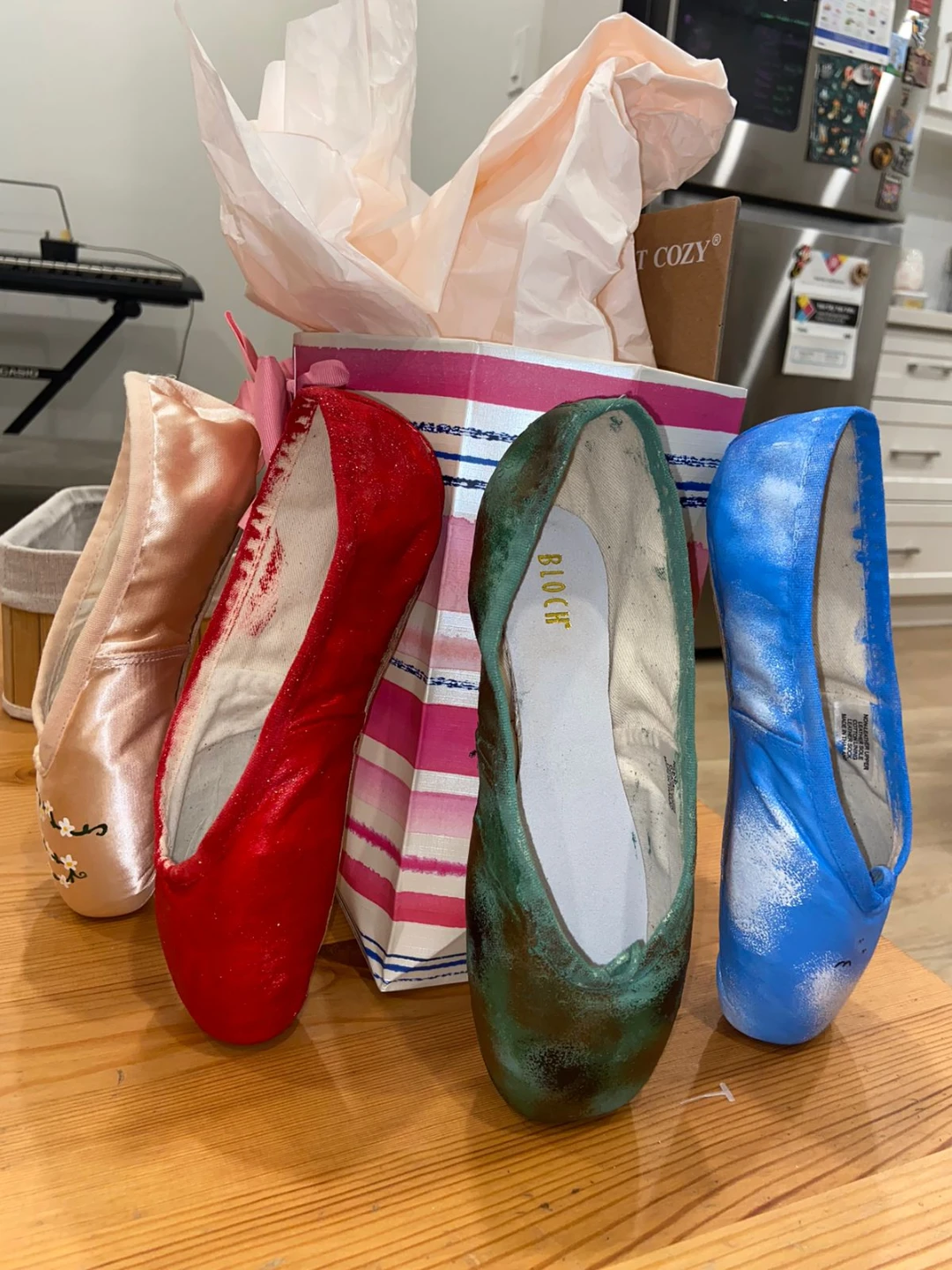 Decorated Pointe Shoes - Assorted Colours & Designs - photo 2