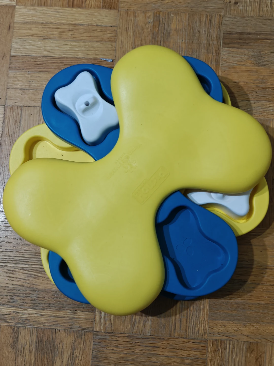 Outward Hound Tornado Puzzle Level 2 Dog Toy