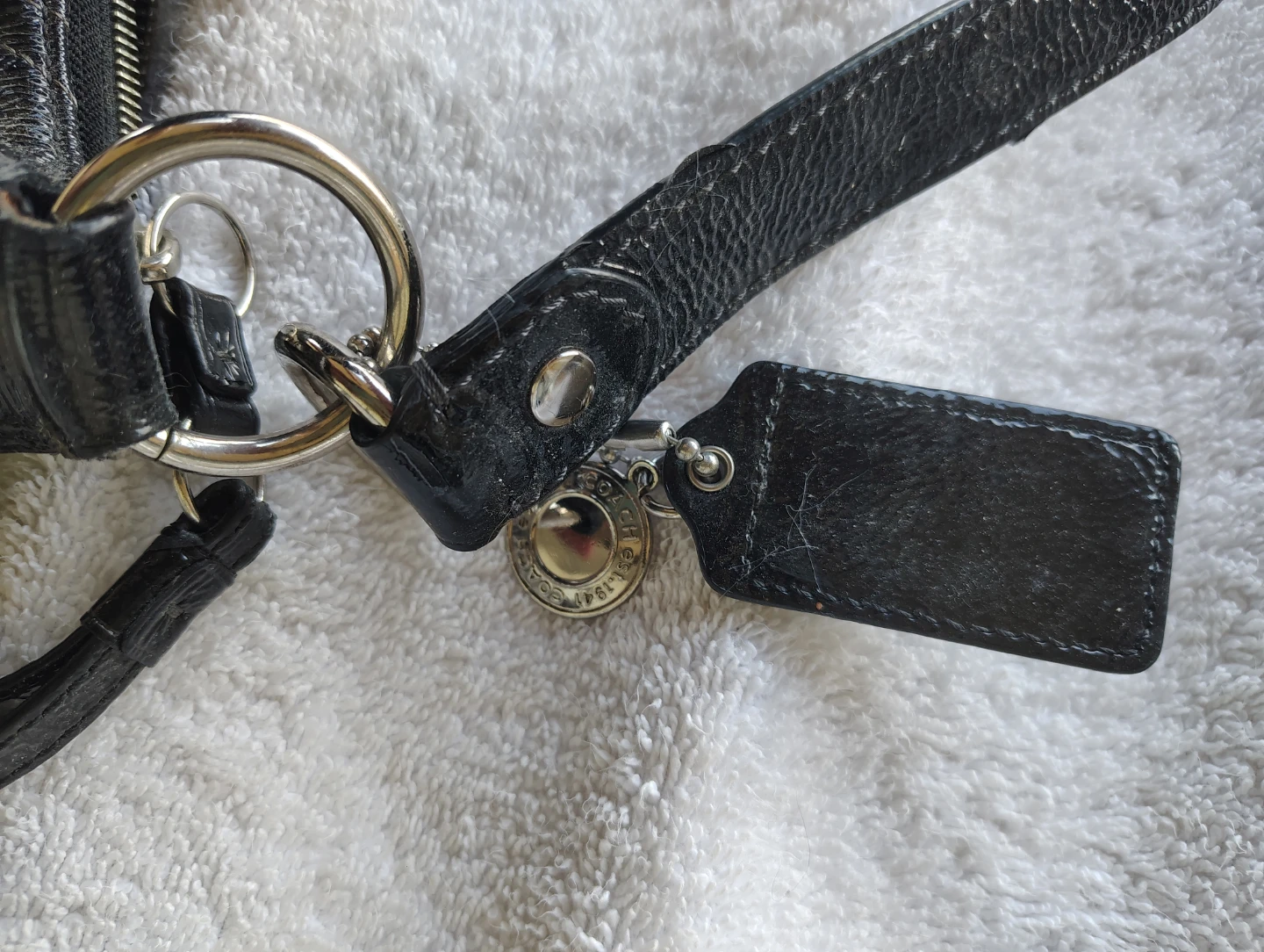 COACH Y2K era Patent Leather Shoulder Bag - photo 3