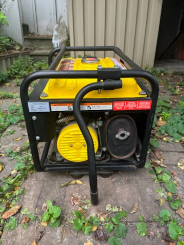 Champion 4000/3000 Watt Portable Generator - photo 4