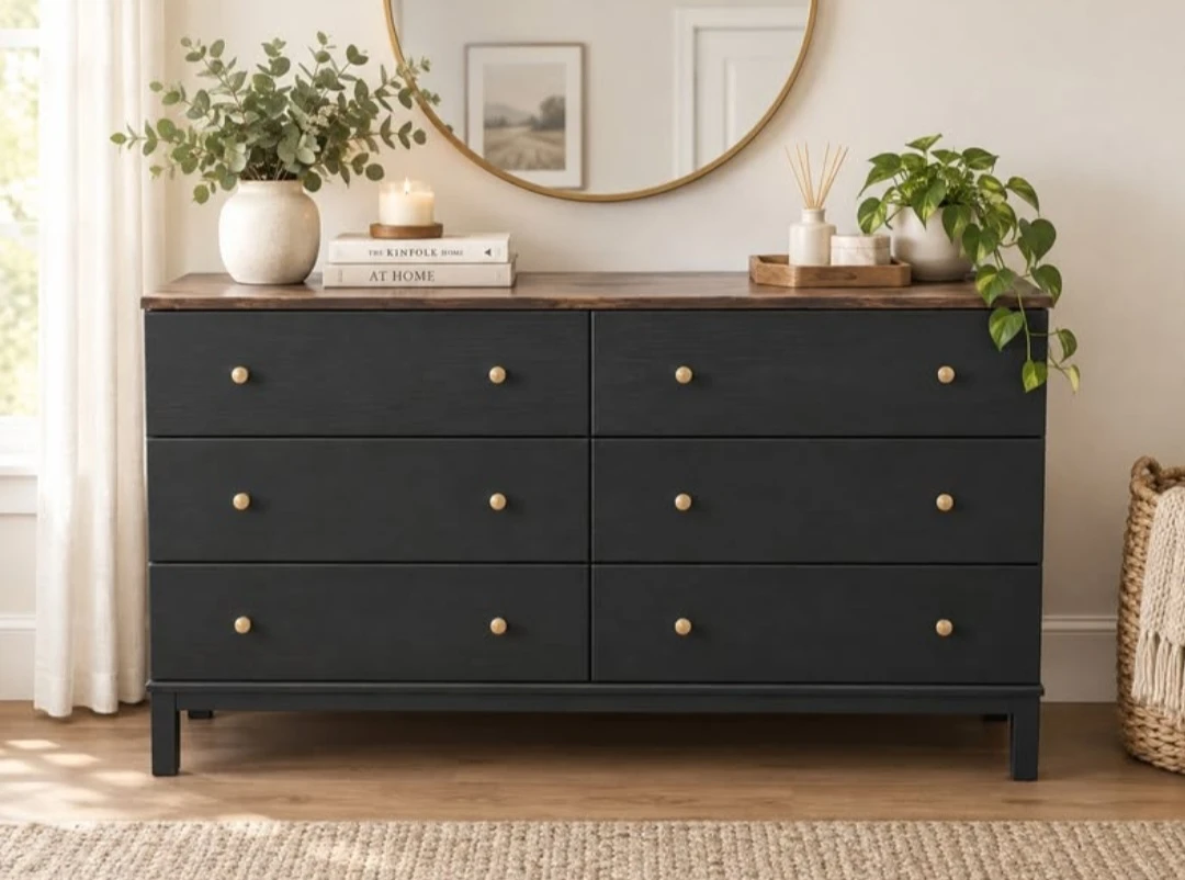 Newly refinished 6 drawer solid wood dresser - photo 2