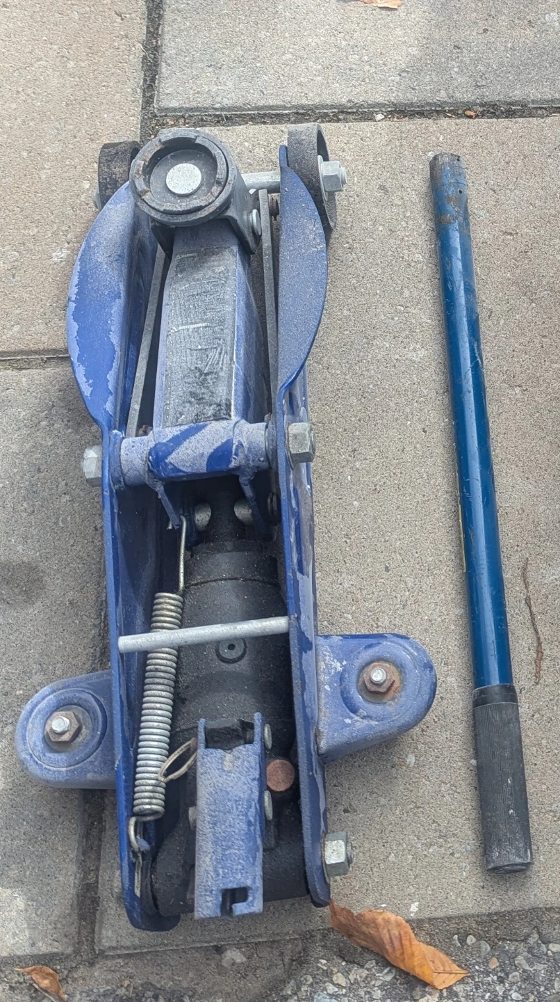 Blue Hydraulic Floor Jack