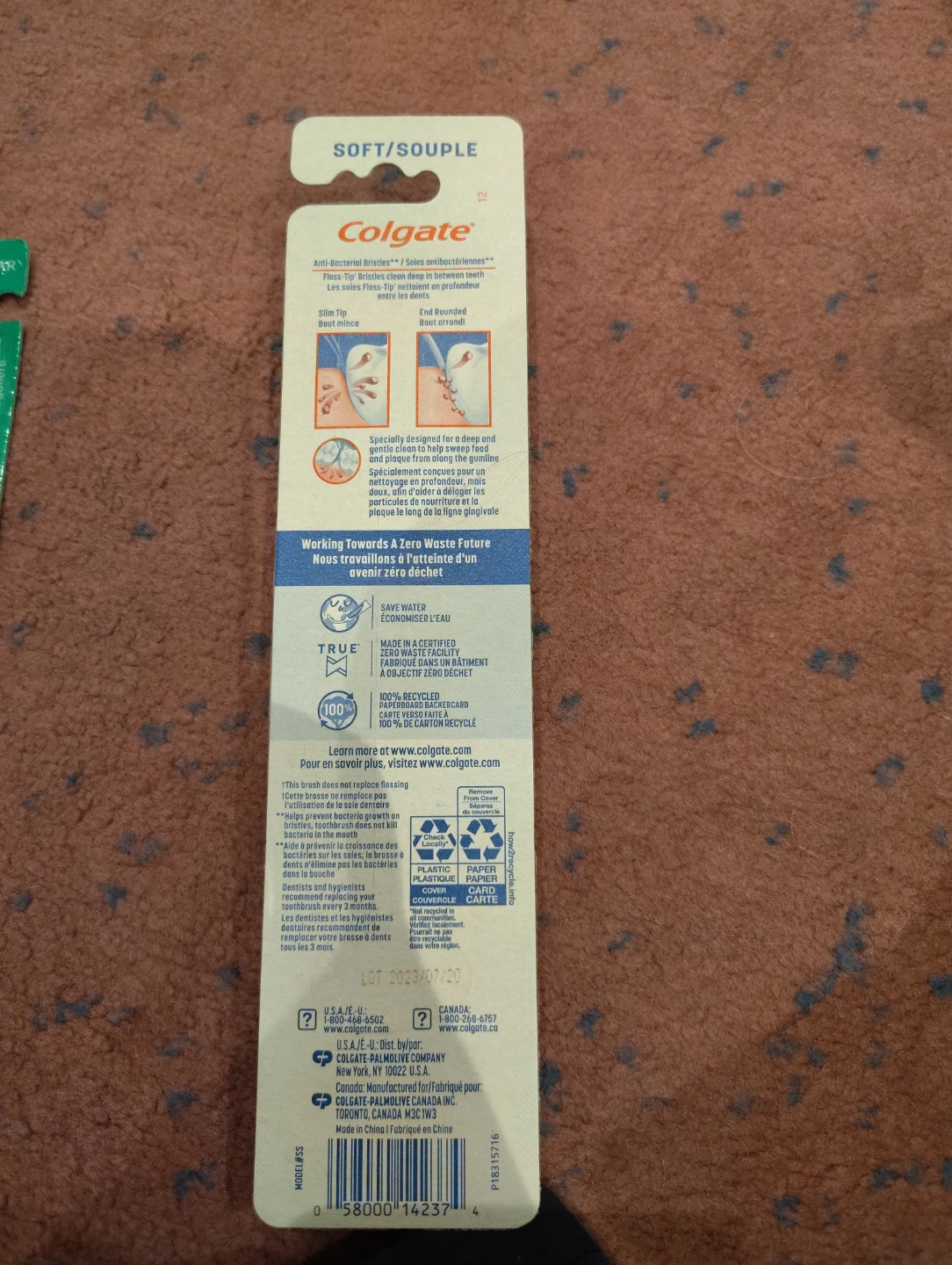 Colgate SlimSoft Charcoal Toothbrushes 2-Pack - photo 2