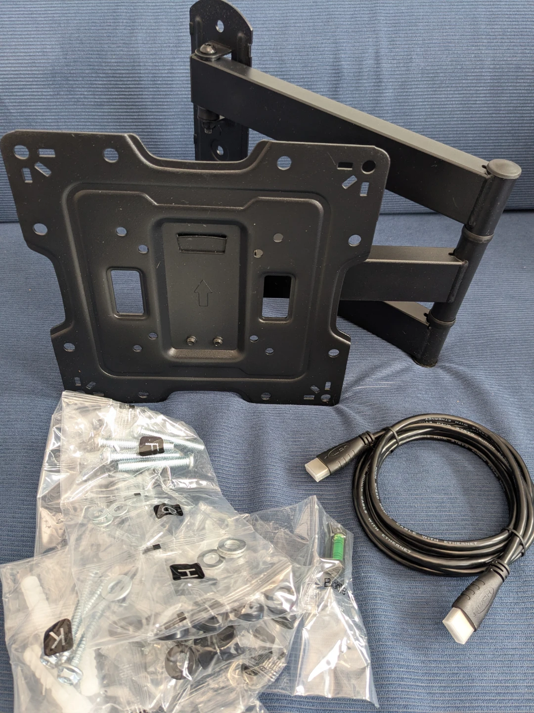 Full Motion TV Wall Mount Kit 32 " - 55" + HDMI Cable - photo 2