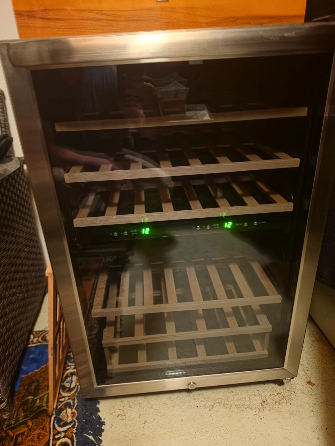 Wine fridge - photo 2