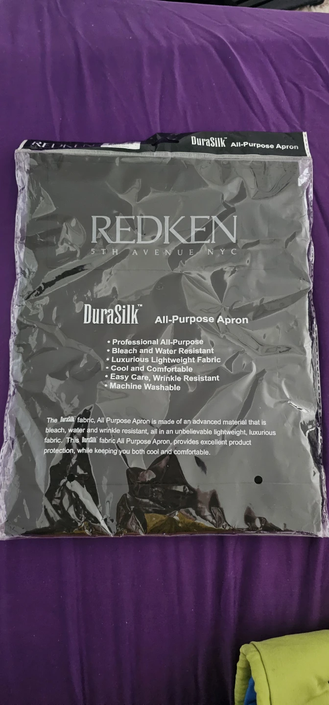 Redken DuraSilk All-Purpose Apron