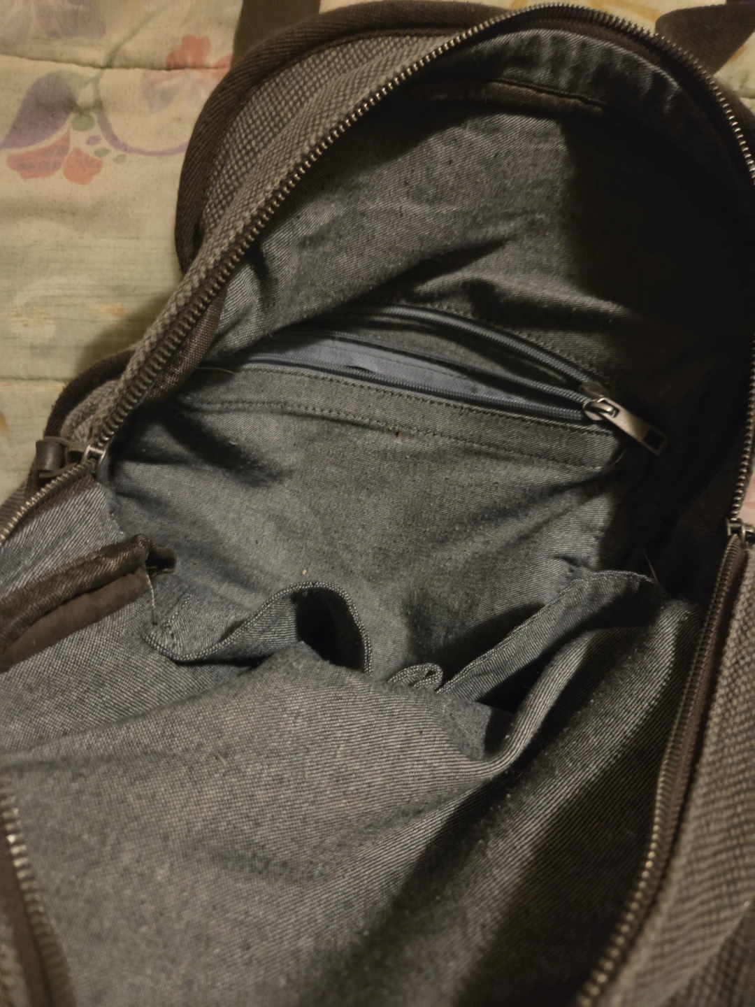 Convertible Handbag-Backpack - photo 3