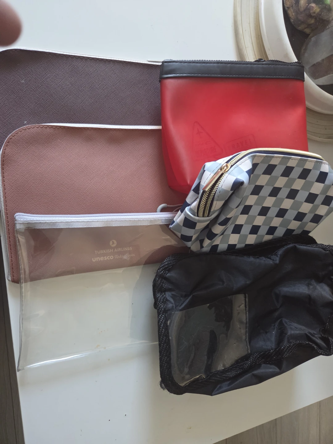 Set of 5 Assorted Travel Toiletry Pouches - photo 4
