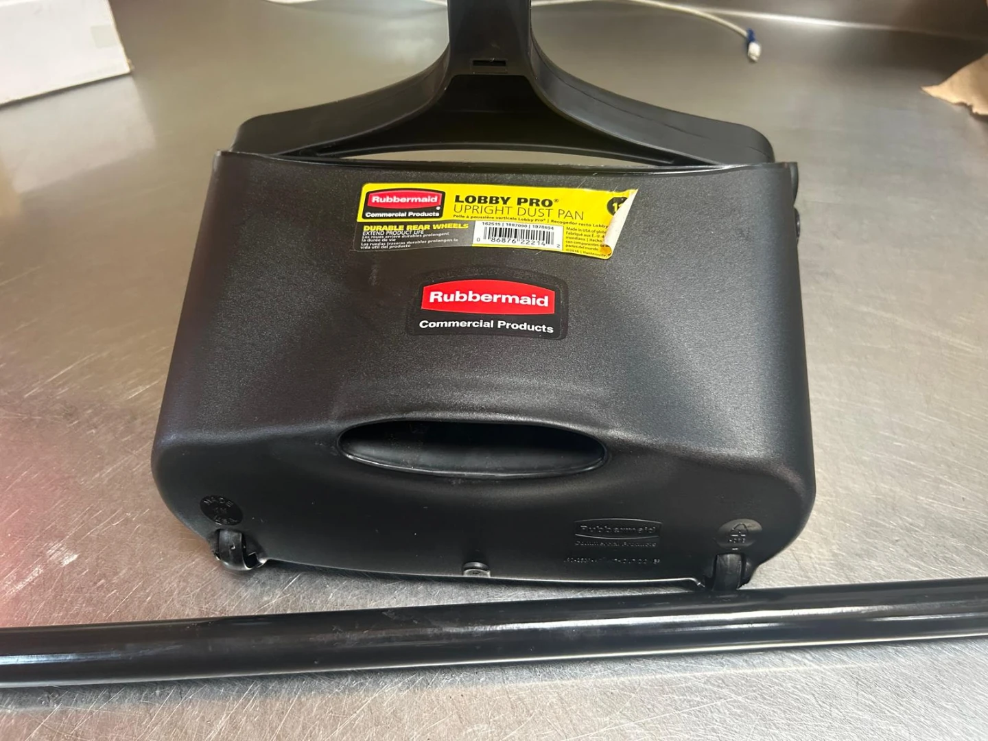 Rubbermaid Lobby Pro Upright Dust Pan