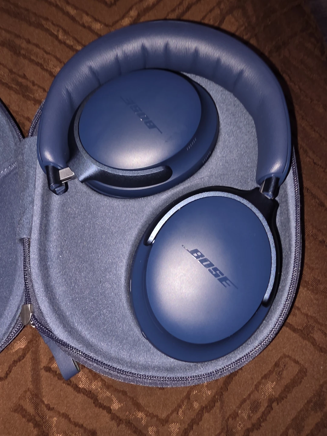 Bose Noise Cancelling Headphones - photo 2