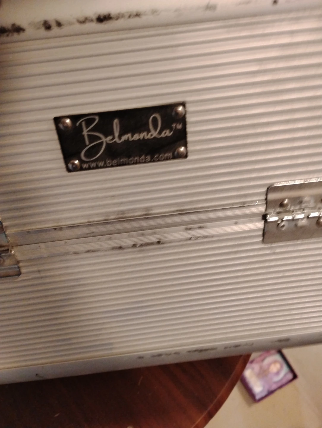 Belmonda Aluminum Makeup Case - photo 4
