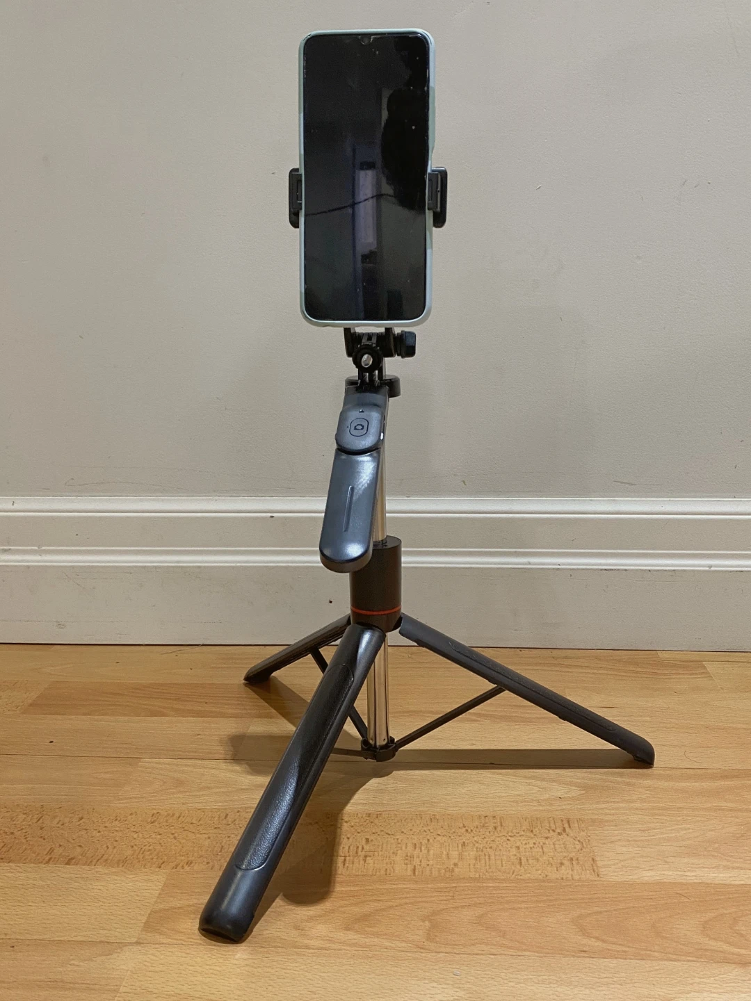 Guaranteed Stable F16 Tripod, 360° Rotating Selfie Stick , - photo 4