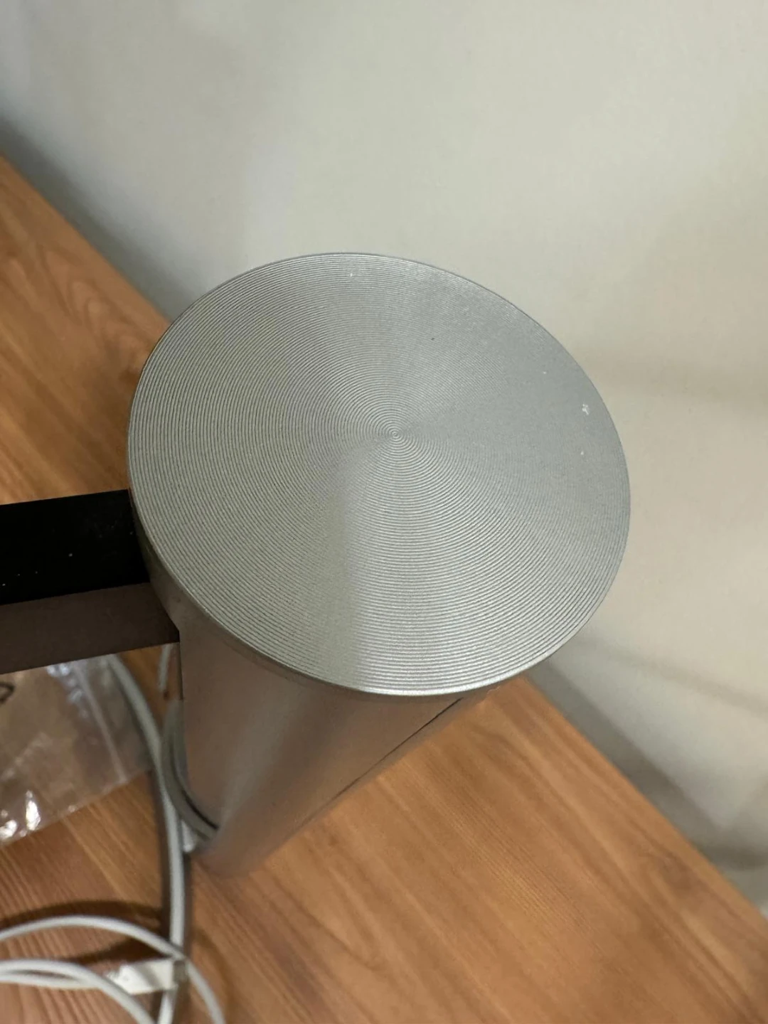 LG 27" 4K Monitor, Monitor Arm & Reinforcement Plate⁠ - photo 5