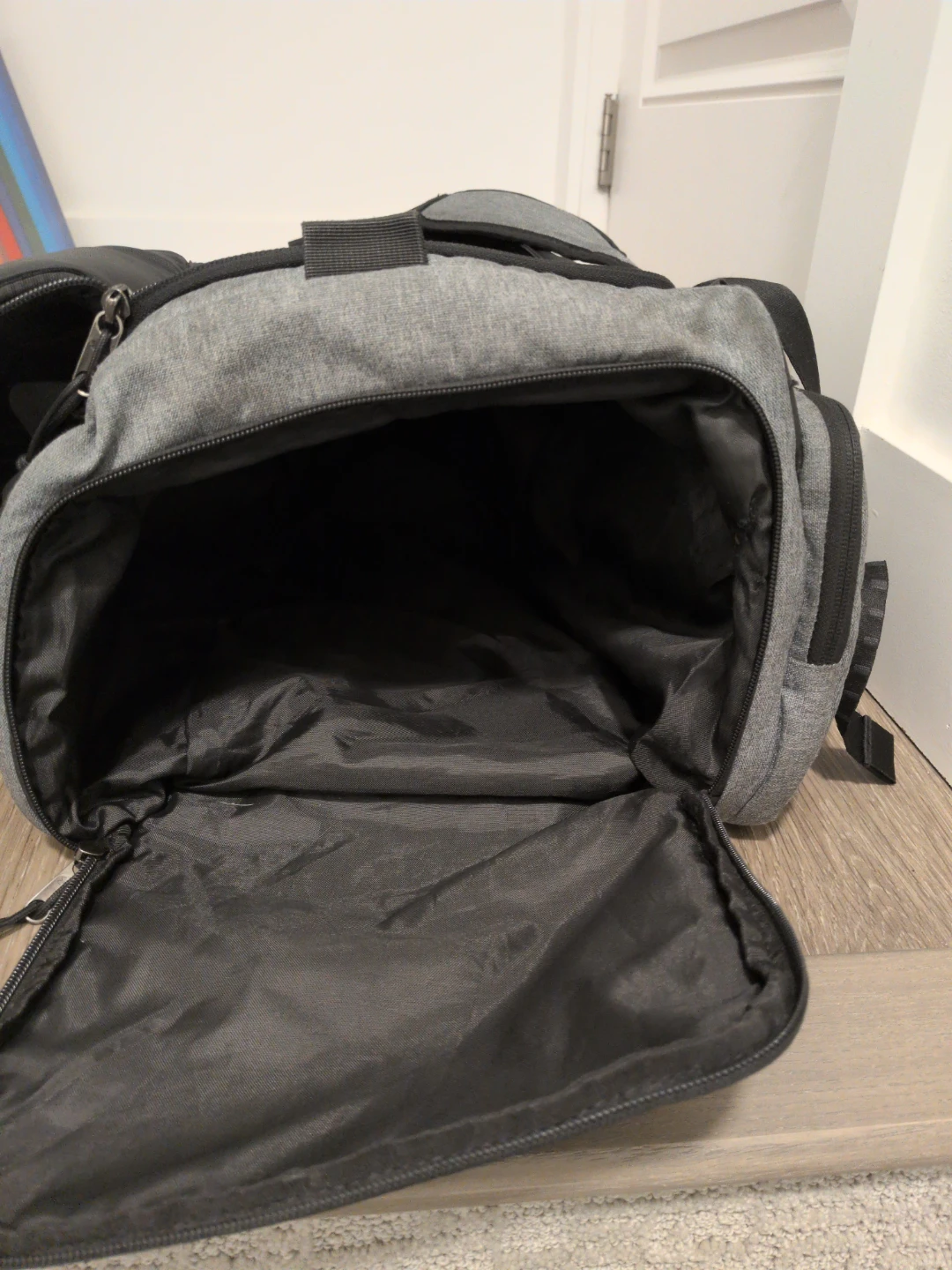 Under Armour grey and black duffel bag - photo 4