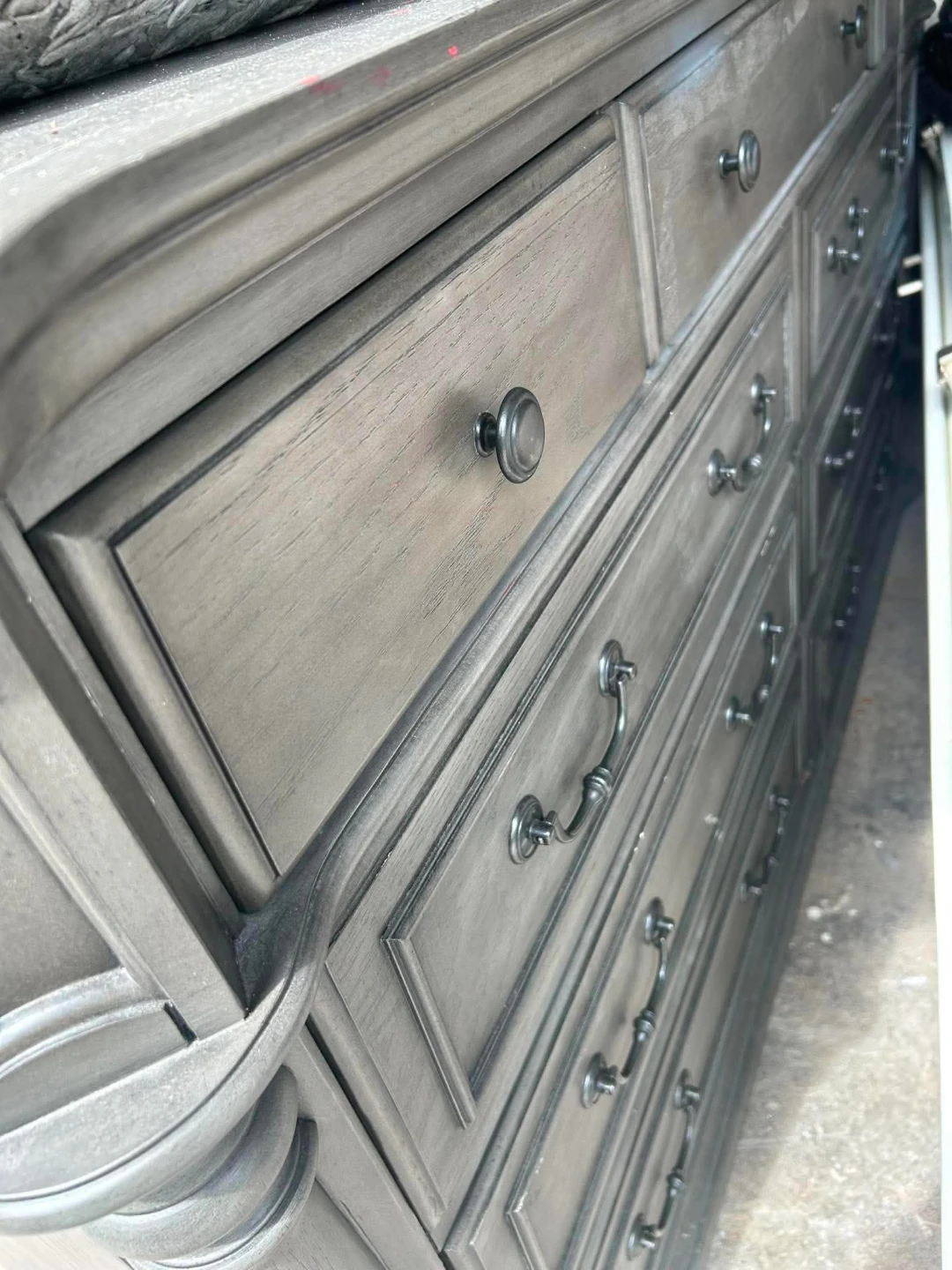 Grey Wooden Dresser with Multiple Drawers 🏈