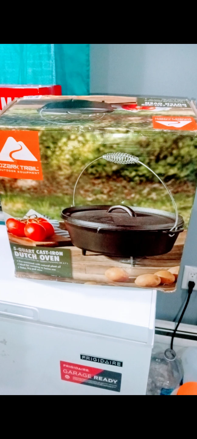 5-Quart Cast Iron Dutch Oven New