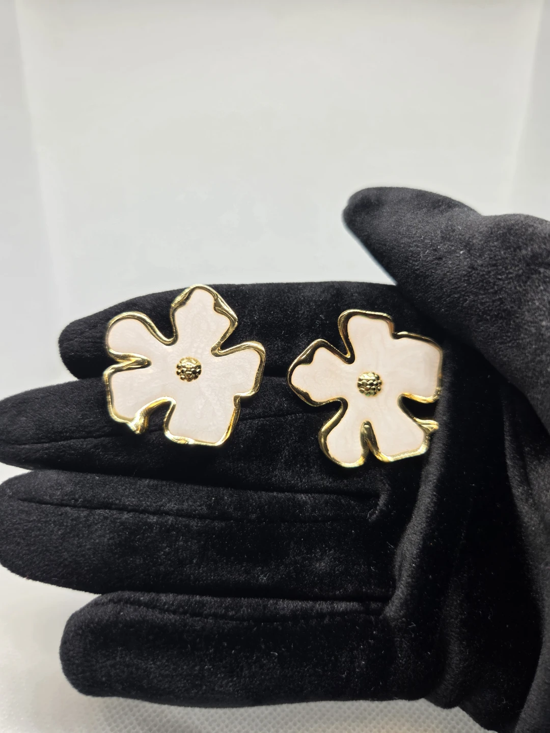 Creamy Cat Eye Abstract Flower Earrings in Stainless Steel - photo 2