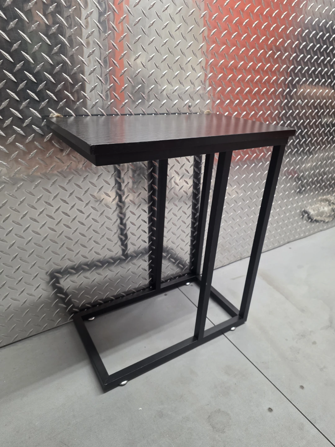 Black Metal C-Table Side Table