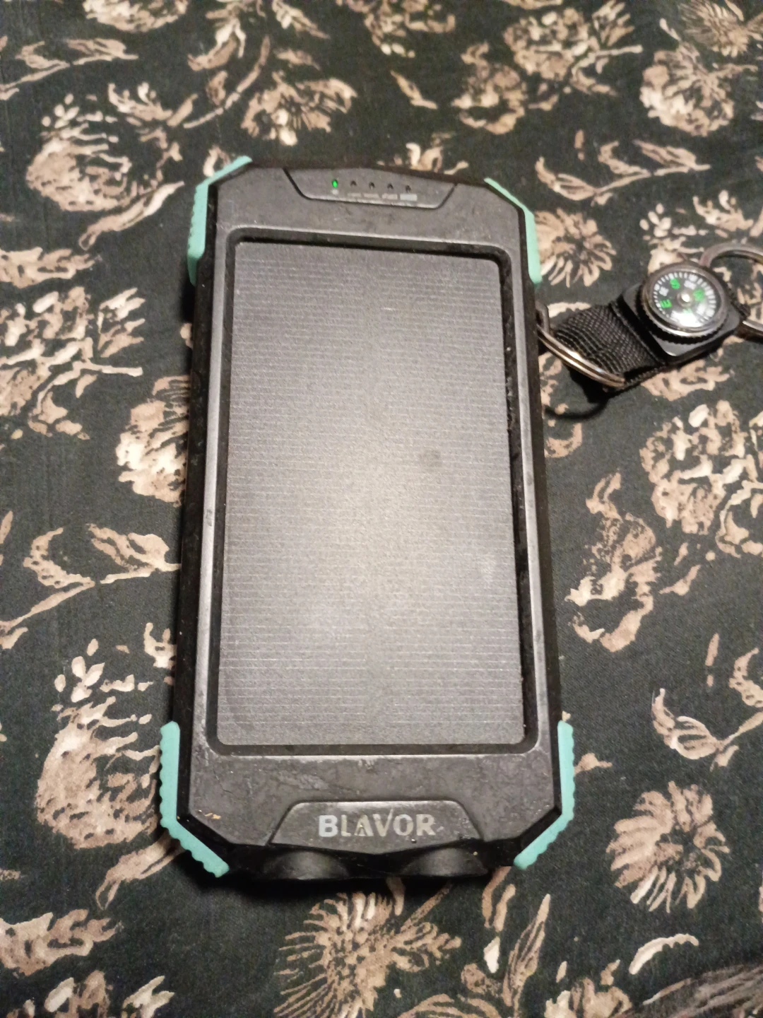BLAVOR Wireless Solar Power Bank PN-W05 - photo 2
