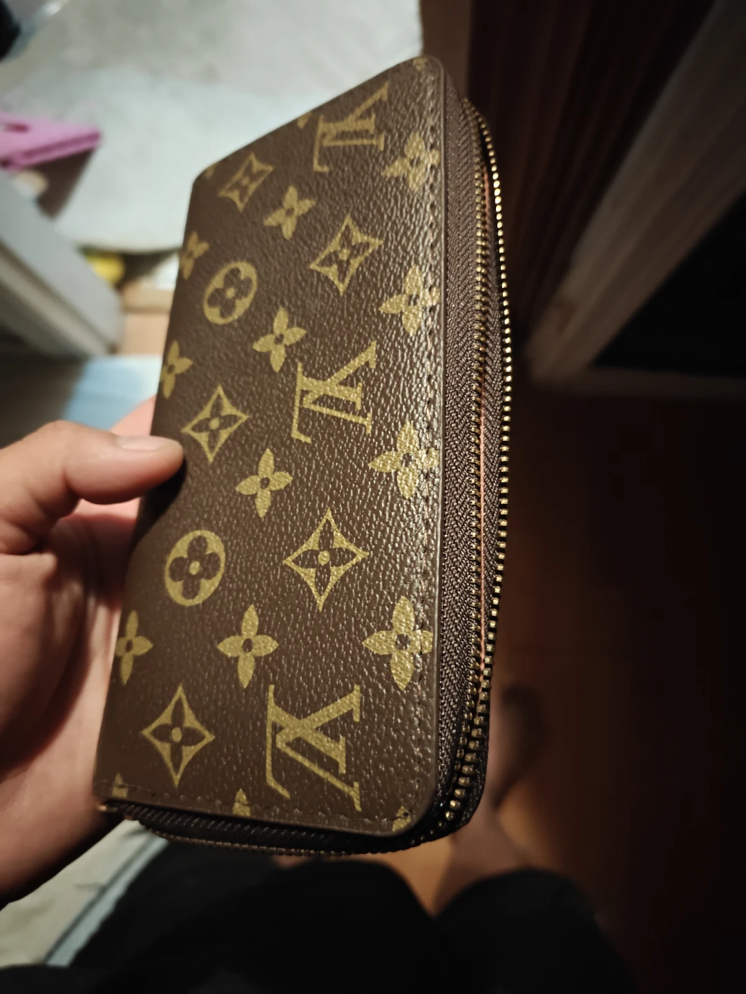 Louis Vuitton Monogram Zippy Wallet