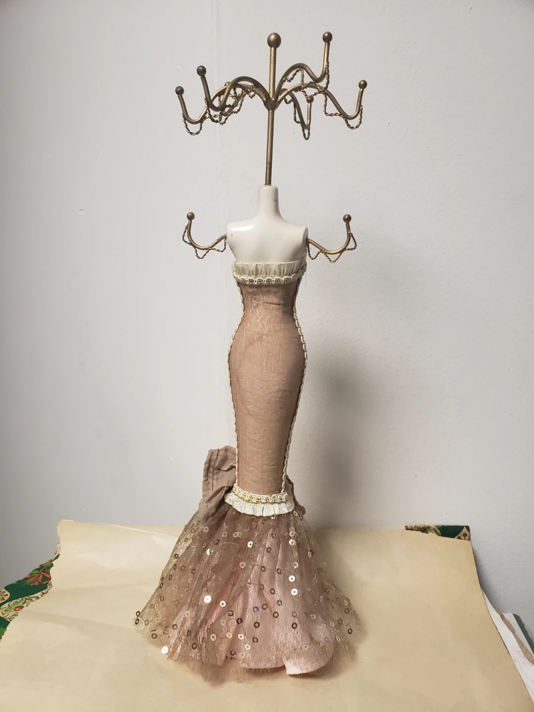Mannequin Jewelry Stand - photo 2
