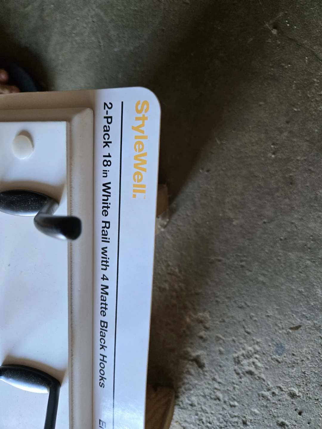 StyleWell 2-Pack 18in White Rail with 4 Matte Black Hooks - photo 2