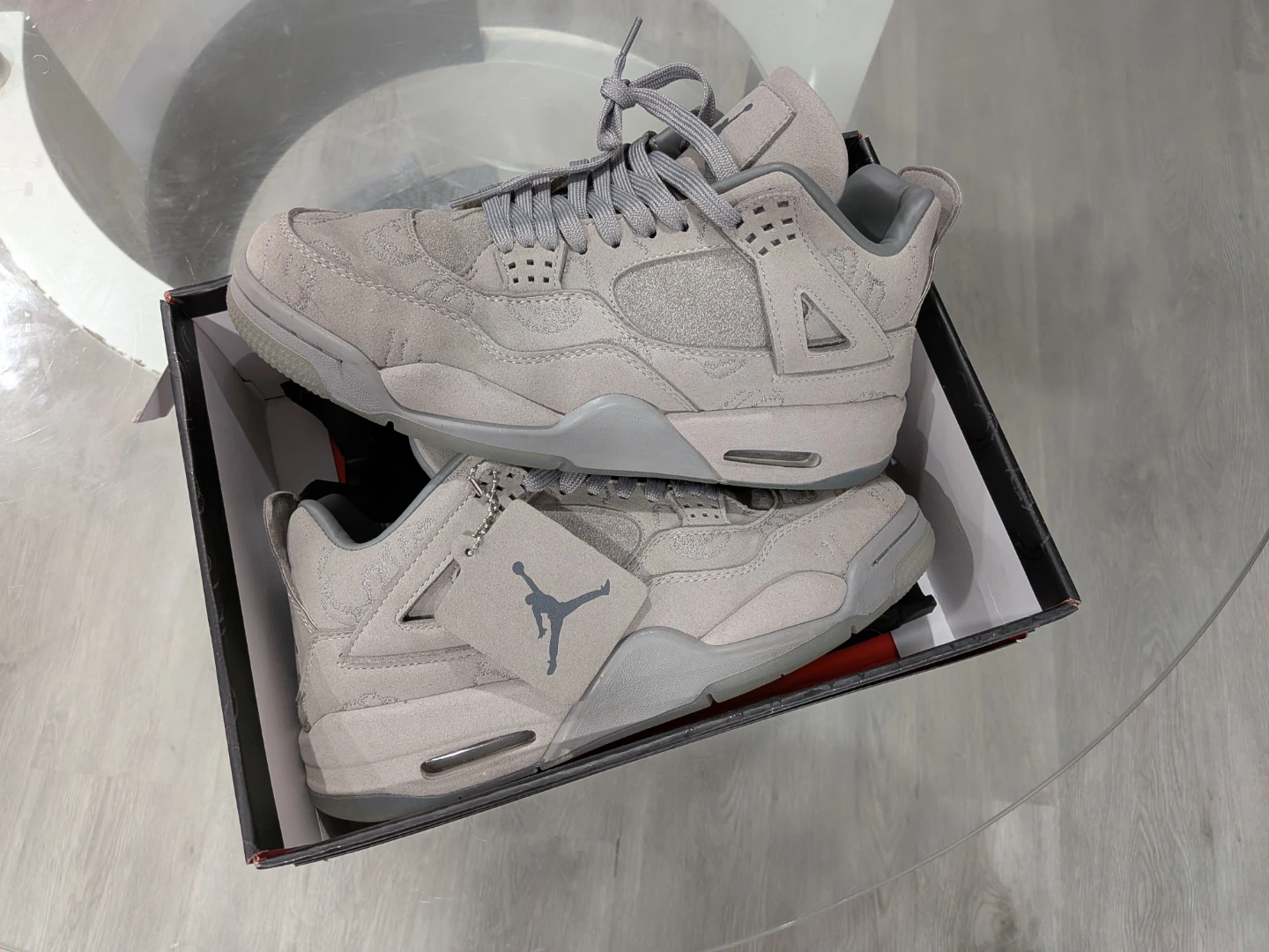 Air Jordan 4 Retro KAWS