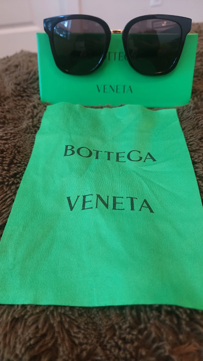 Bottega Veneta Black Sunglasses - photo 4