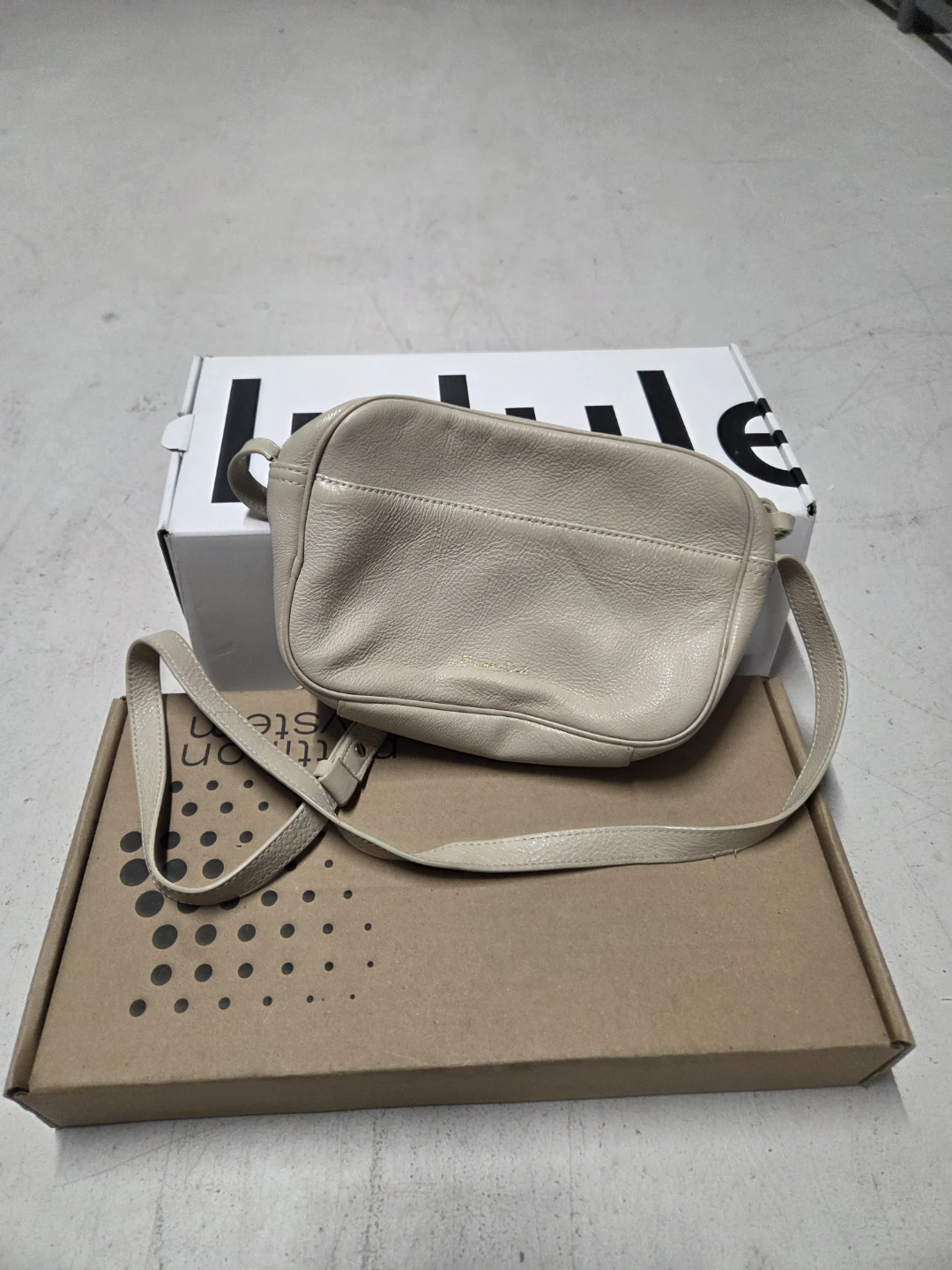 Massimo Dutti Leather Camera Bag