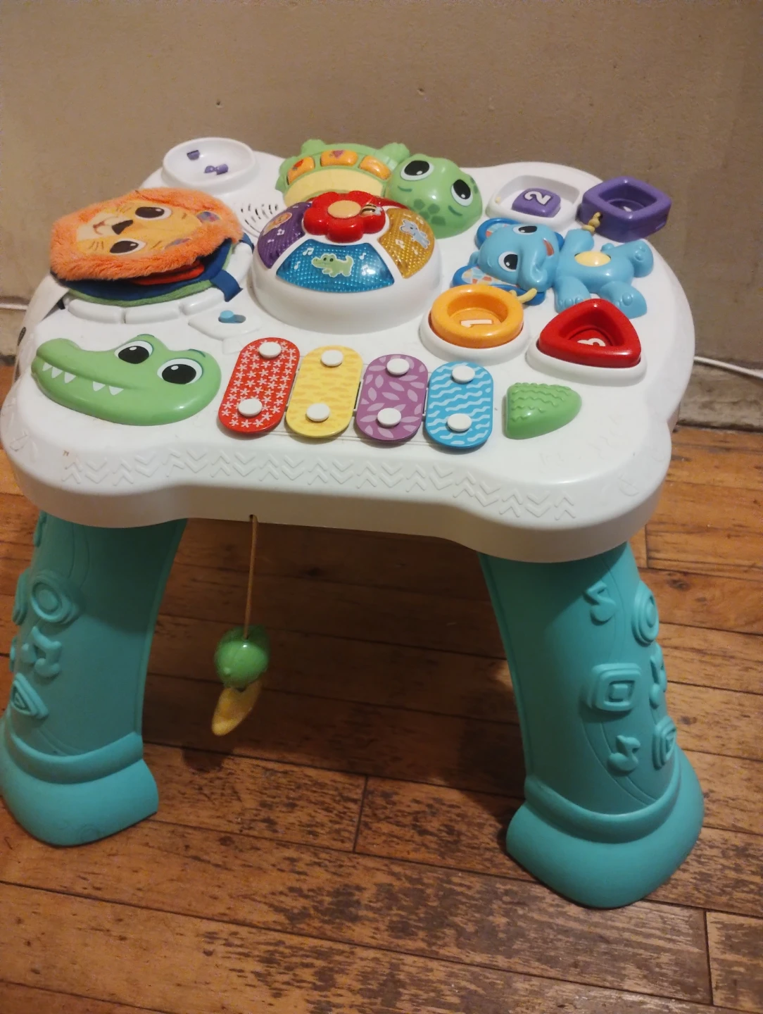 VTech Play & Learn Activity Table / Musical Baby Activity Center