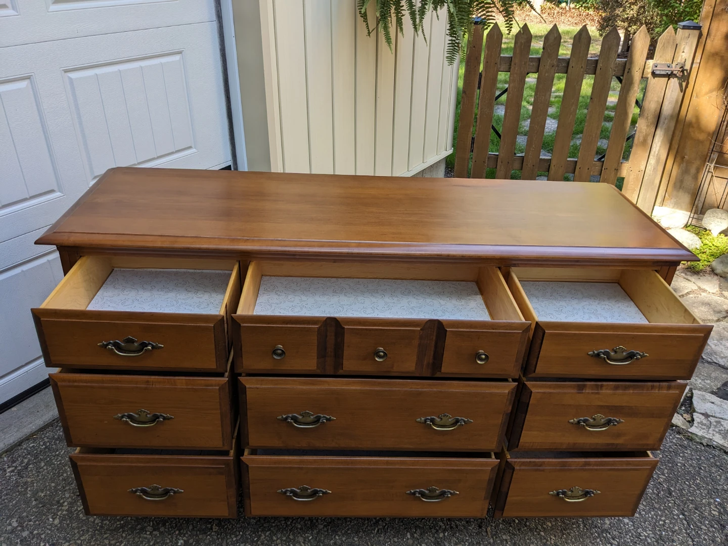 Vilas 9 Drawer in Solid Maple w/ Mirror - photo 5